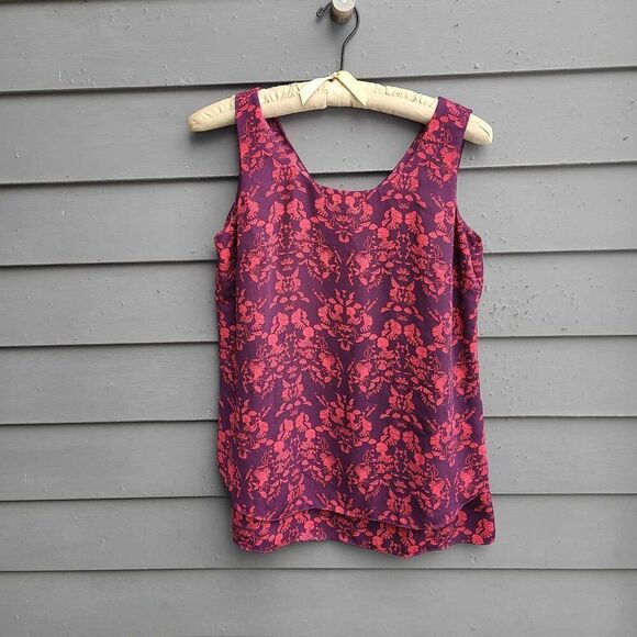 Cabi Cameo Maron Layer Split Back Top size Small - Picture 5 of 8